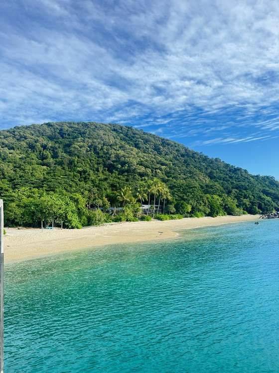 Oneness with the Universe: turquoise water and a white sand beach at Fitzroy Island